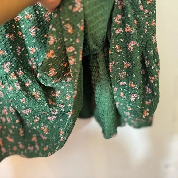 ASOS Design Curve Textured Faux Wrap Mini Dress With Peplum - Picture 8 of 14